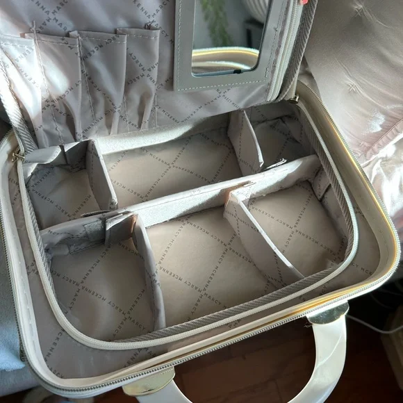 Vibrant Floral Marcy McKenna travel makeup accessory case - Picture 5 of 13